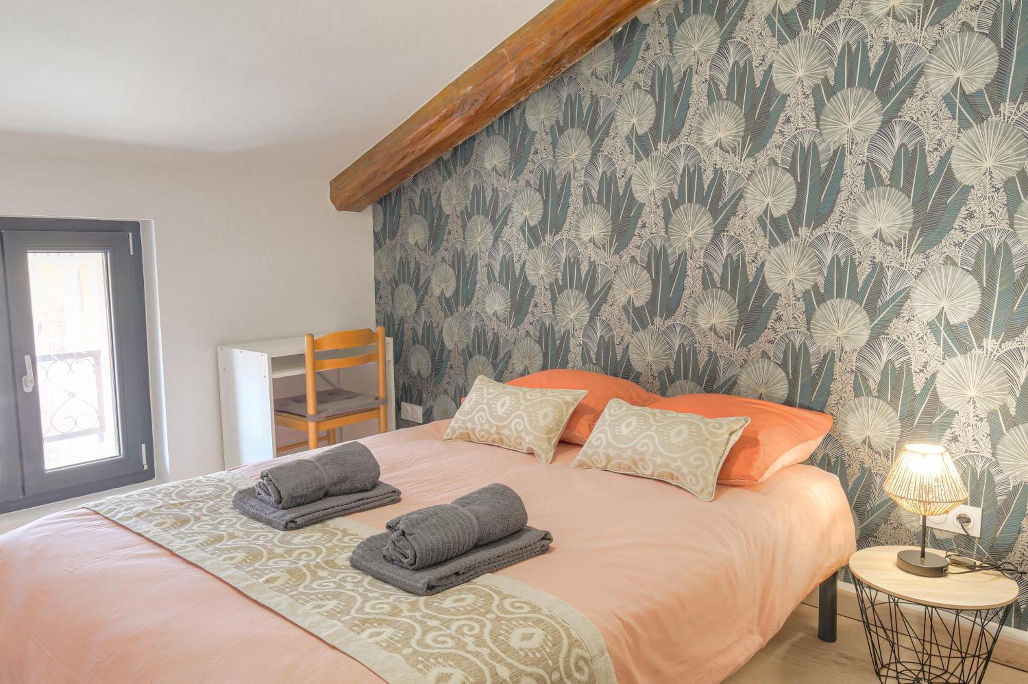 La Terrasse, 4 Chambres, 10 Pers, Centre Lagnieu